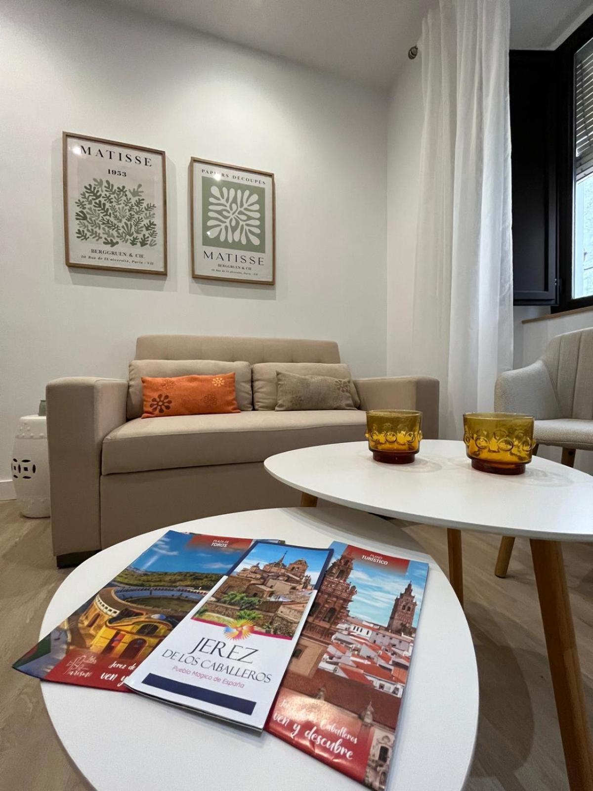 Apartamentos San Miguel Jerez De Los Caballeros Eksteriør billede